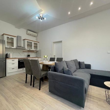 Apartments Filip Цриквениця Екстер'єр фото