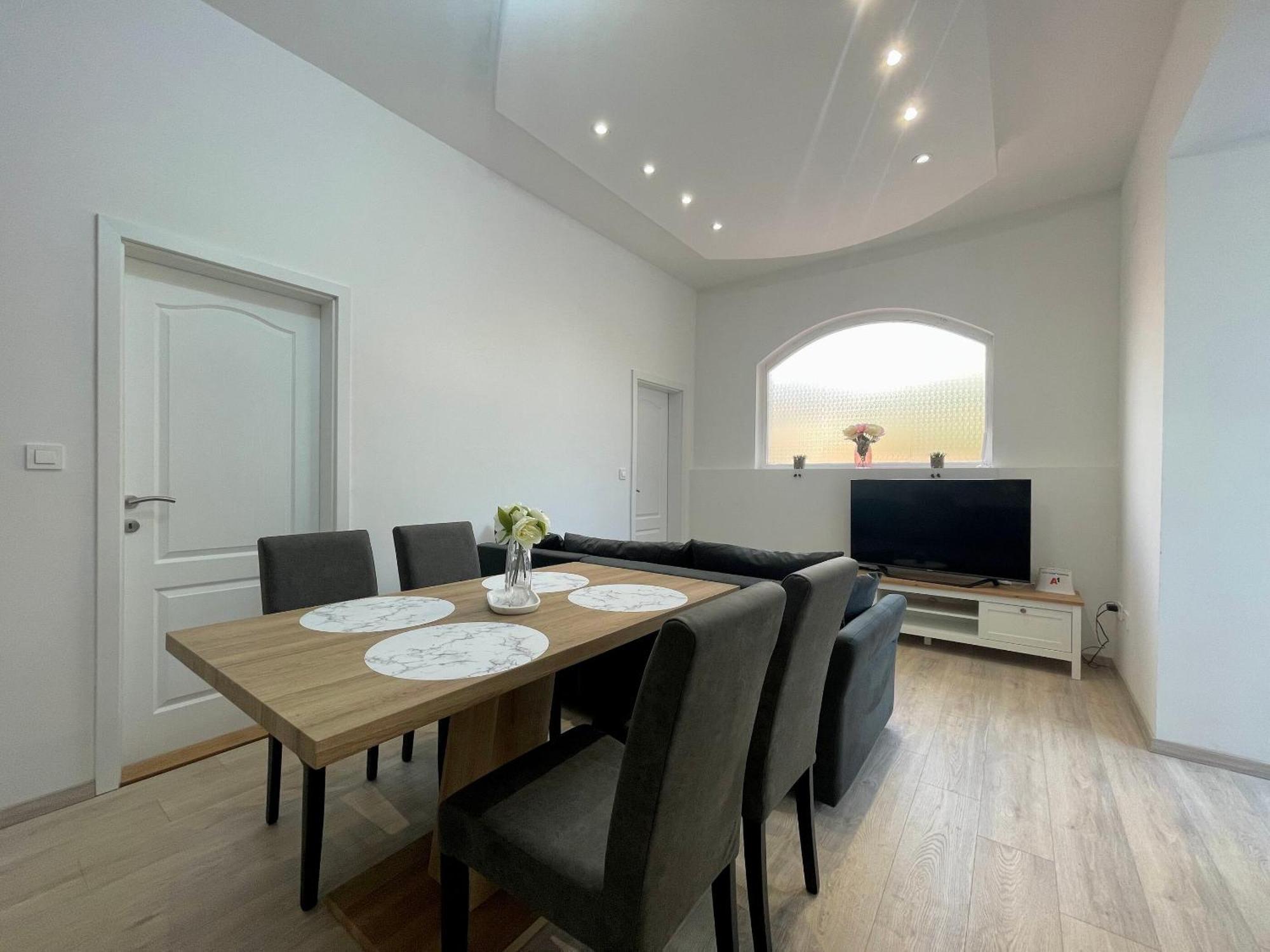 Apartments Filip Цриквениця Екстер'єр фото